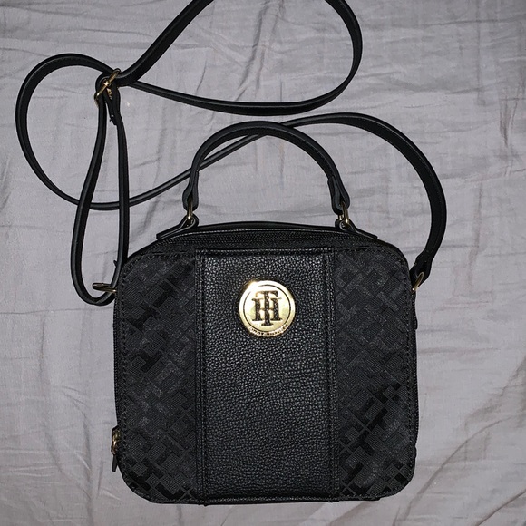 Tommy Hilfiger / Black Satchel Bag - Picture 1 of 11